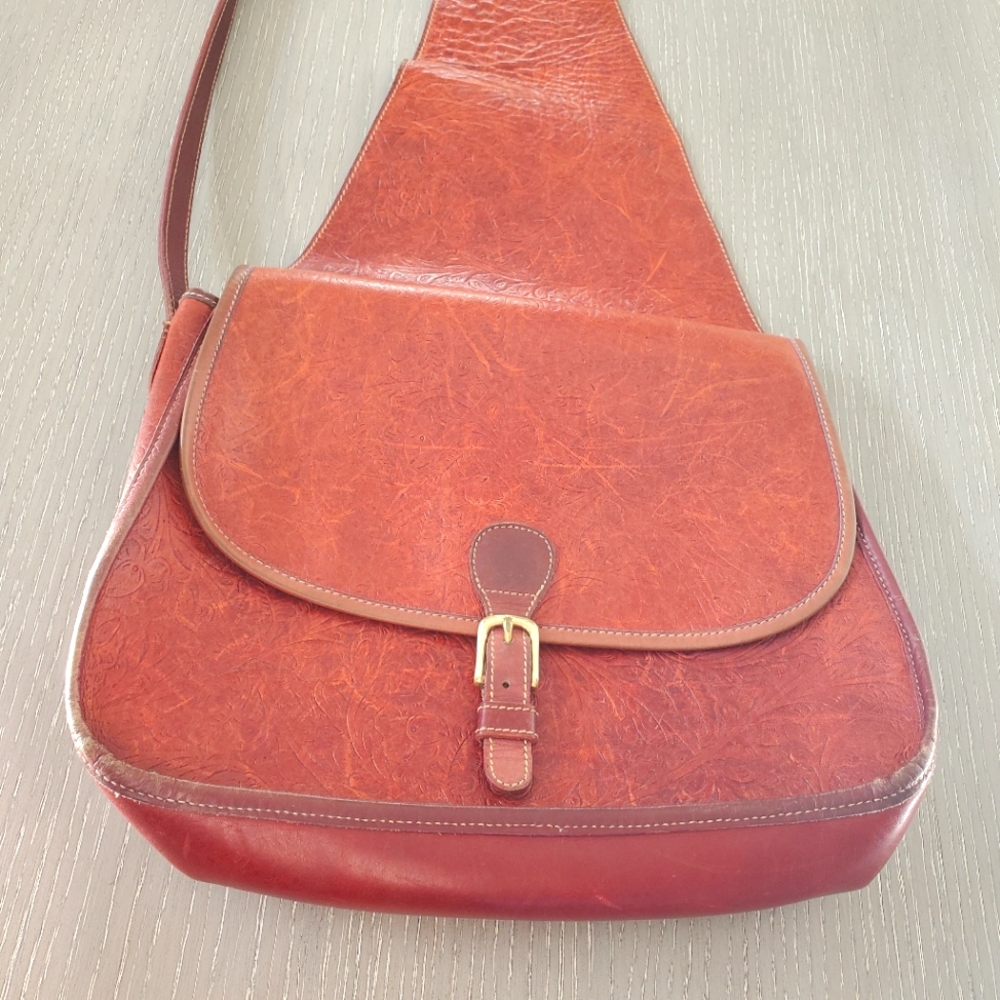 Elegant Brown Leather vintage USA Women's Bag